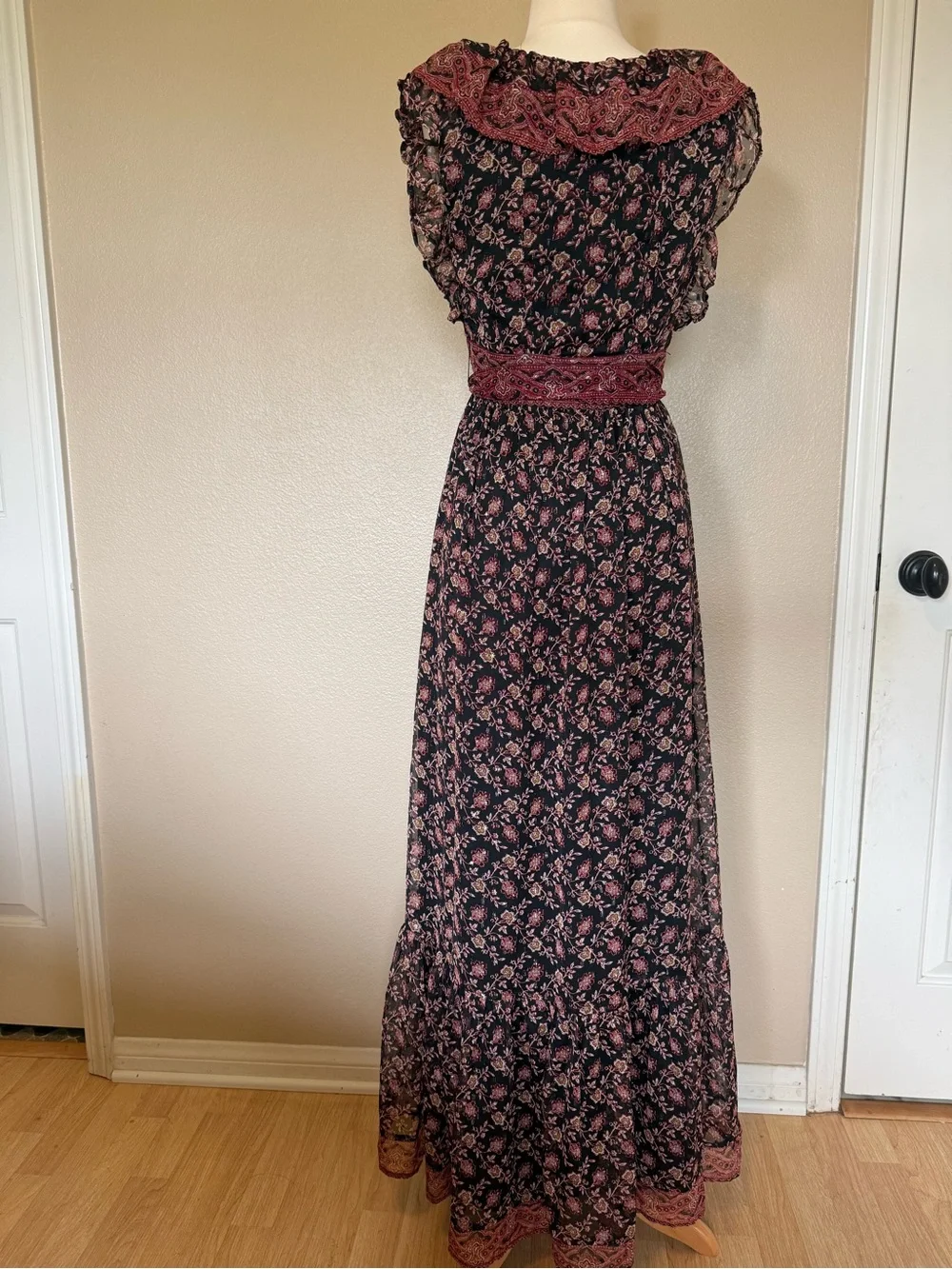 Mango Black Maxi Dress with Mauve Floral Print - Picture 2 of 3